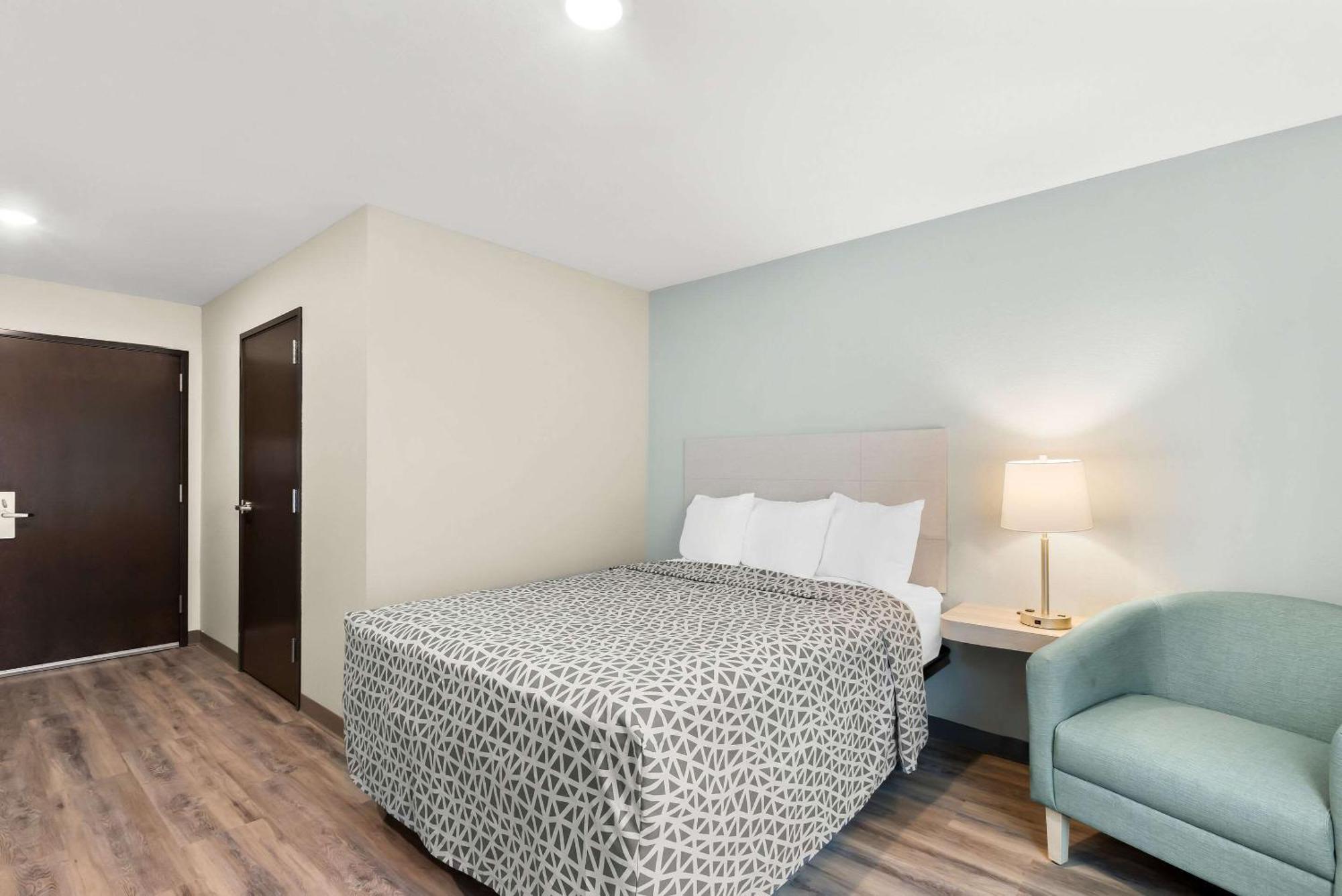Woodspring Suites Savannah West Chatham Parkway Exterior foto